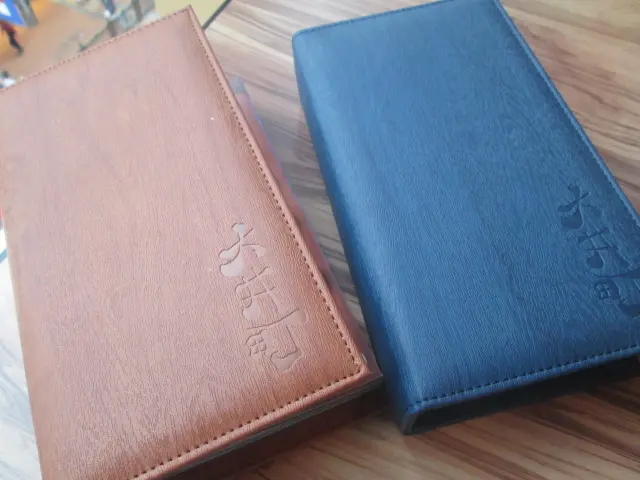 泥黃色是刺身壽司類; 深藍色是其他類