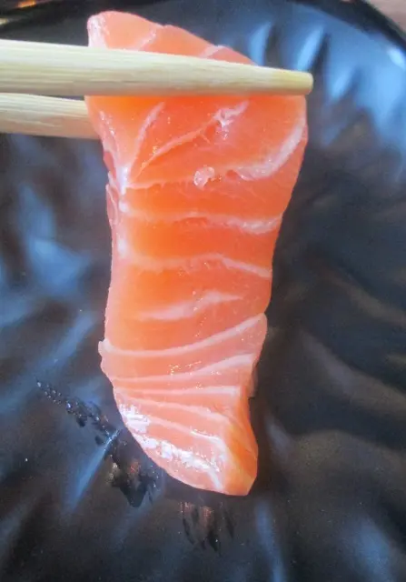 三文魚柔軟油潤, 鮮味十足