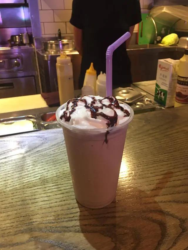 Chocolate & peanut butter milkshake