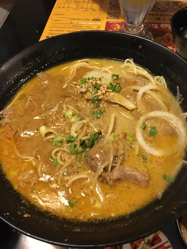 沙爹肥牛拉麵