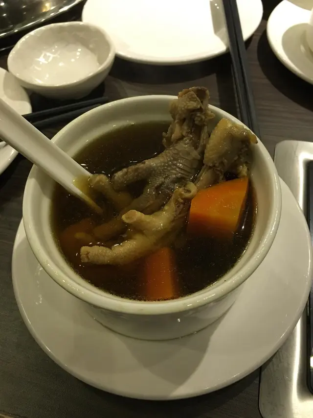 好大盅，好好飲，細食朋友唔好太開心飲晒，因為本人勁大食到最後都食唔晒自己份量嘅蟹~