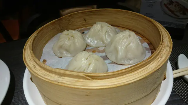 話說是特色菜，但食不出有何特色，而且內餡欠湯汁