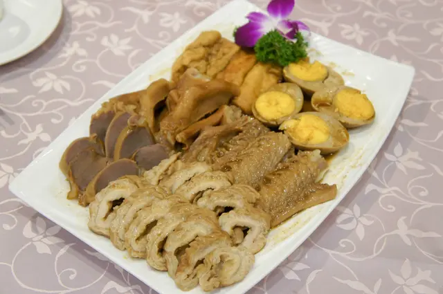 鹵水拼盤 (例)