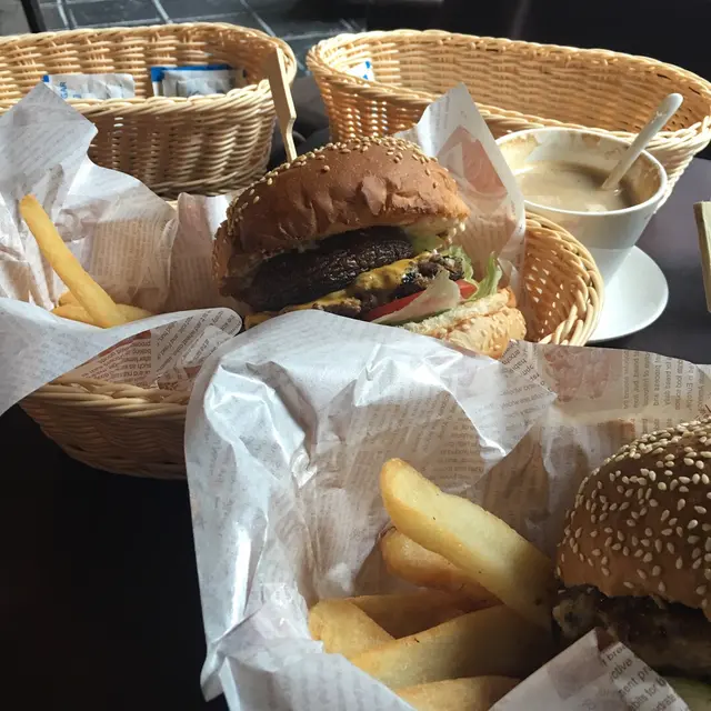 漢堡們與薯條們