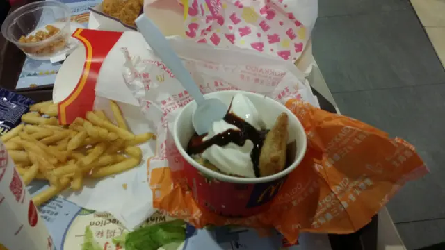 新地黑朱古力脆