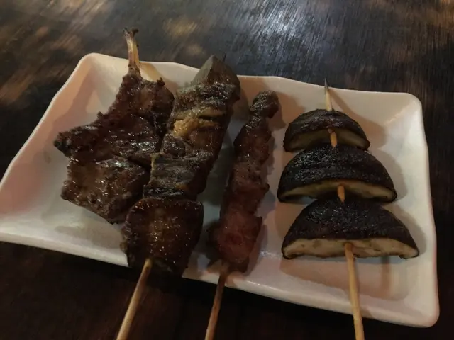 羊肉串、羊架、牛舌、冬菇