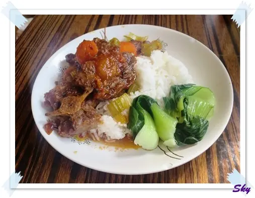 紅酒燜牛尾飯