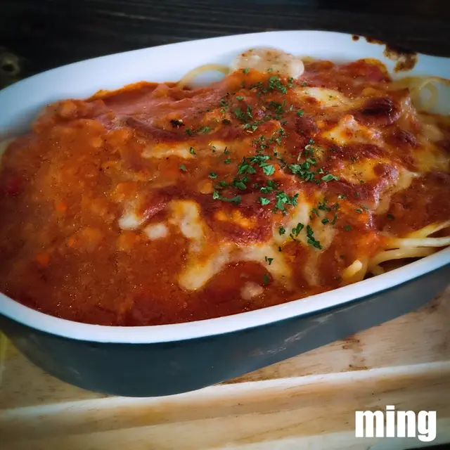 「芝士焗肉醬牛仔腸意大利粉」