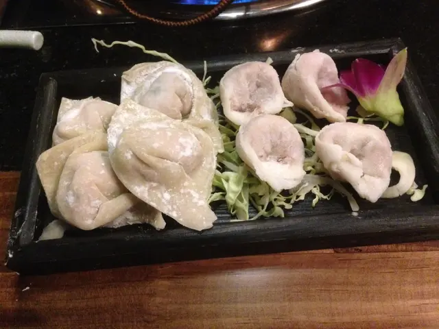 韮菜餃、魚皮餃