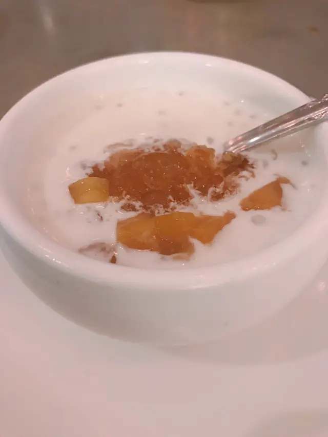 桃膠香芒西米露