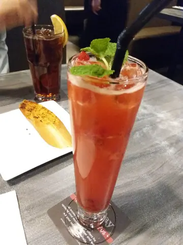 strawberry lemonade