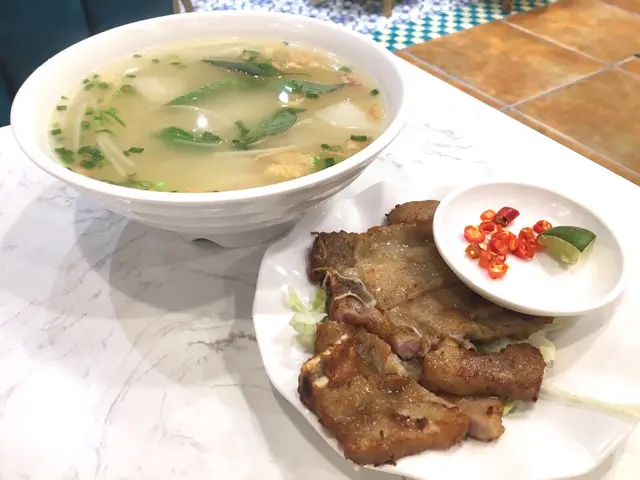 豬扒湯金邊粉