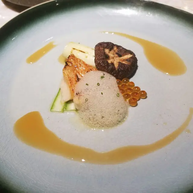 燒喜之次伴三文魚籽泡沫