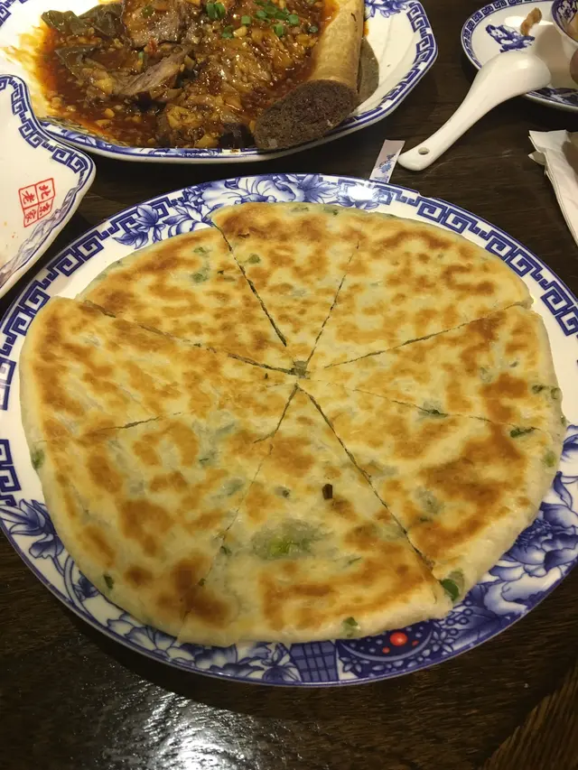 餅厚粉多，味道不均，有D咸，有D冇味。垃圾食物!