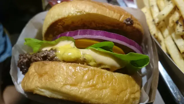 Cheese Burger