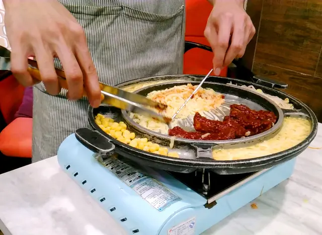 火焰芝士拉豬仔骨