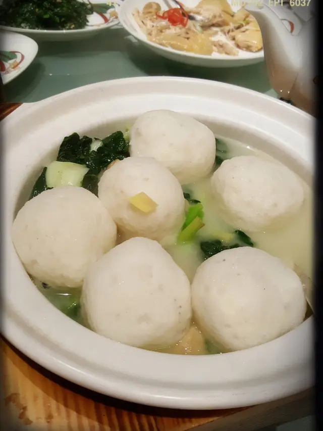 魚湯手打魚腐浸時蔬($198)