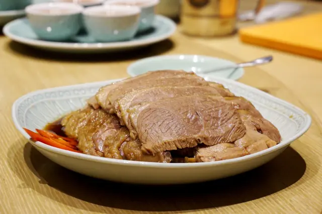 滷水骨香鵝肉片