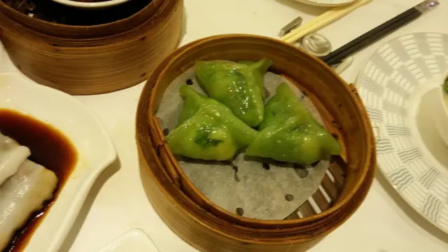 瑤柱鮮蝦菜苗餃