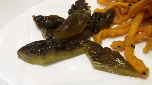 冰梅涼瓜拚椒鹽蟲草花