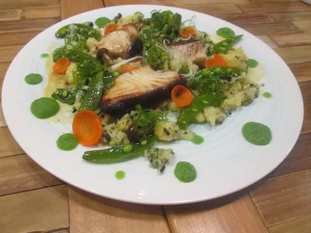 色彩豐富, 如田園畫般