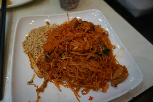 跟餐湯及香茅冰或青檸冰