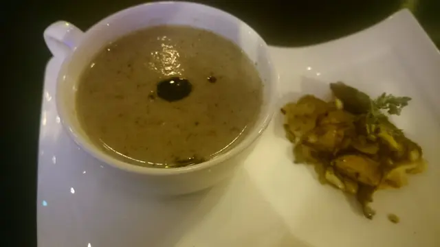 黑松露野菌忌廉湯