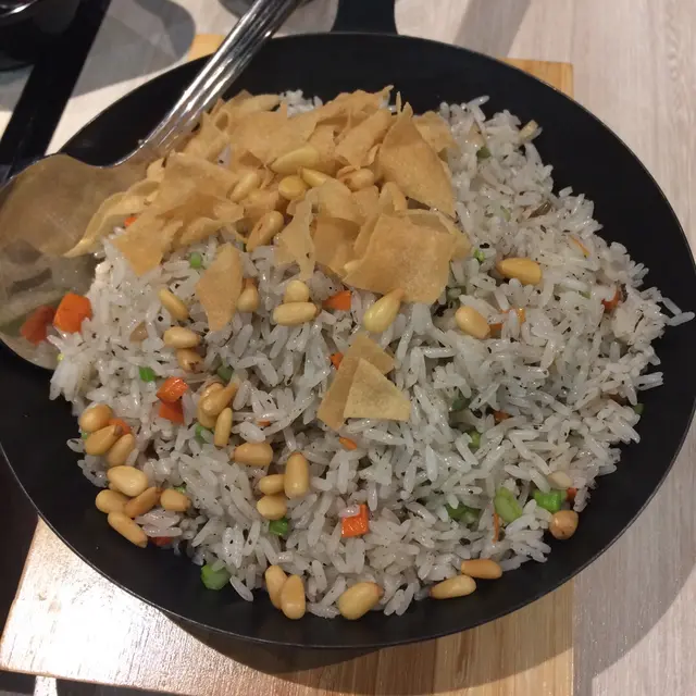 好香的炒飯,黑松露的香味在口中徘徊!