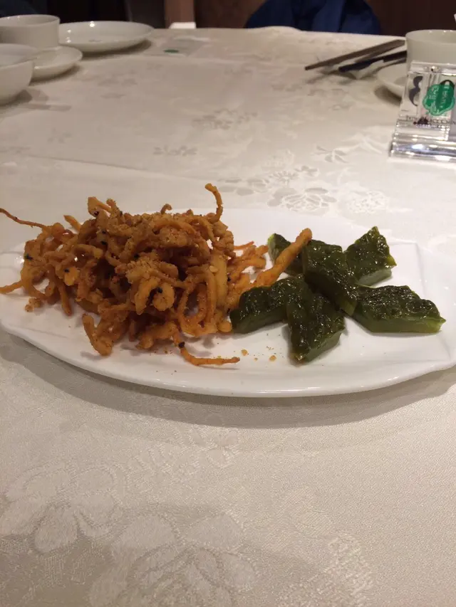 冰梅涼瓜拼椒鹽蟲草花