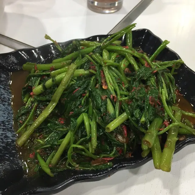 馬拉盞炒通菜