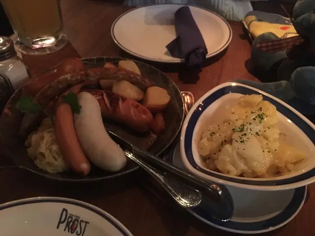 腸屬預期,亮點反而係旁邊既薯仔,加左酸忌廉,食落好清新