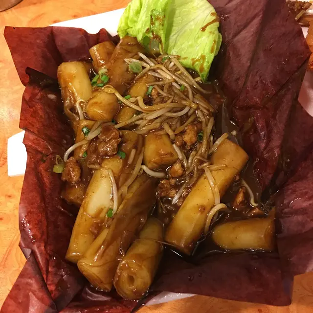 香辣肉碎炒腸粉