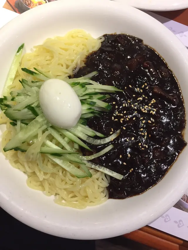 一睇相就知足料！除了青瓜還有蛋！