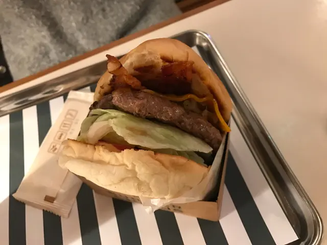 Cheese Burger Deluxe