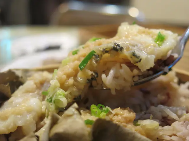 荷香蒜蓉海斑片原籠蒸鴛鴦飯
