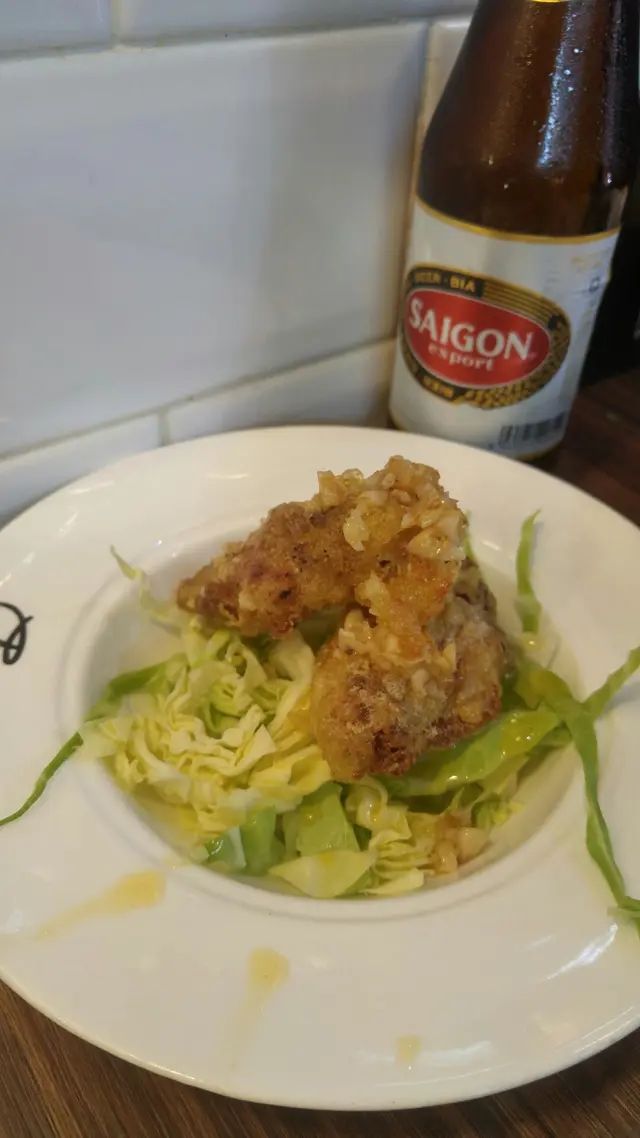 蒜香牛油脆雞翼