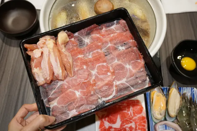 巴西雞腿肉、美國豚腩肉