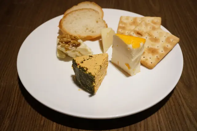 種類質素不輸酒店餐廳,當中有幾款風味很是獨特,是個驚喜位,芝士迷必試。