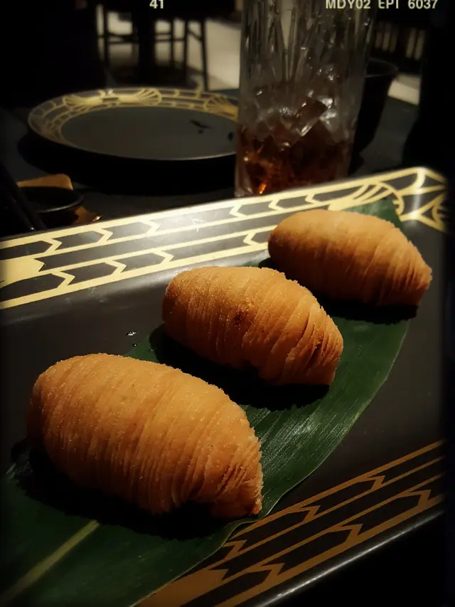 黑椒和牛酥（$88/三件）