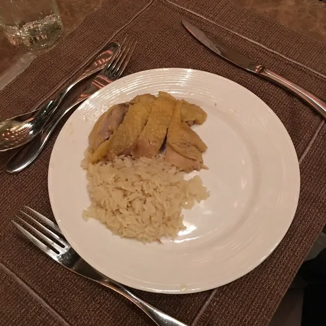 稍失水準的海南雞飯,味道有點淡