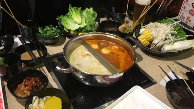 牛骨牛乳湯同肥牛超夾! 