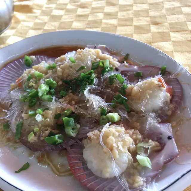 蒜蓉粉絲蒸扇貝
