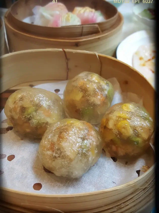 透明波波(含黑松露;$49)