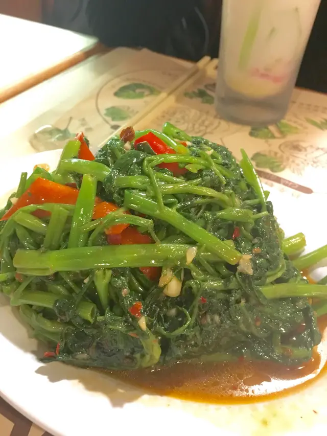 好食到唔夠食😔究竟個汁係點煮？如果4人鍾意食菜，可能要叫兩碟先夠！