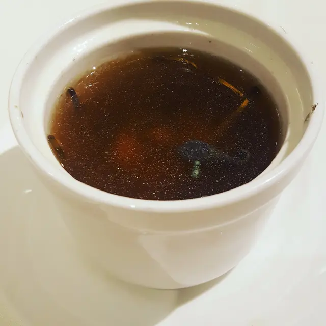 石斛桂圓燉竹絲雞