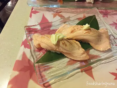 火灸三文魚腩壽司