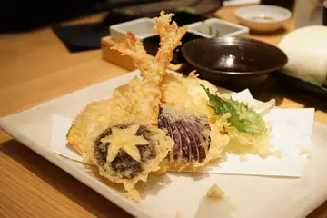 大虾野菜天妇罗拼盘
