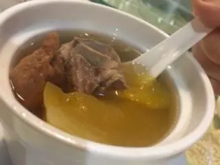 哈密瓜螺頭黑毛豬肉湯