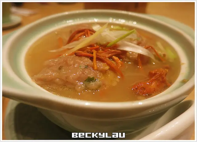 蟲草花上湯牛肉球