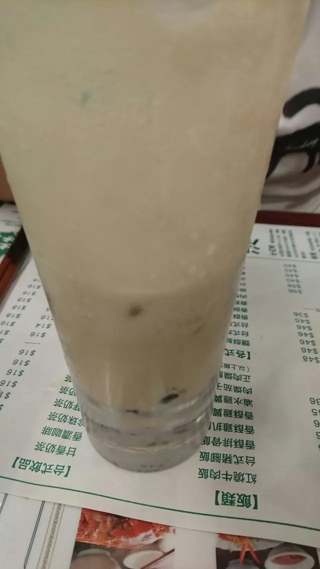 珍珠夠q夠彈 重點係有食糖 咬落去唔會冇味,不過有粉末溶哂